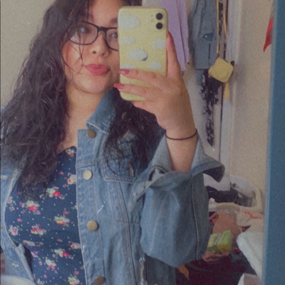 Iconic Denim Jacket - Picture 4 of 4